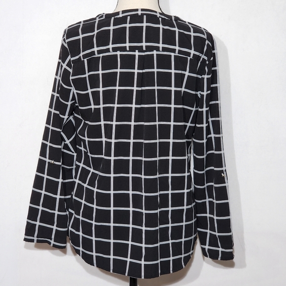 Notations Black and White Checkered Long Sleeve Button Front Blouse, Medium - Picture 6 of 12
